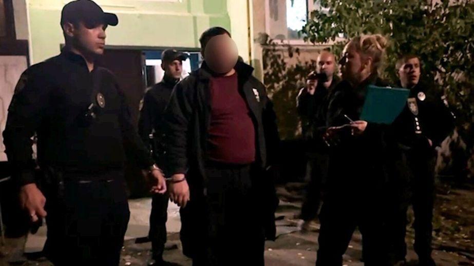 У Павлограді судять двох військових за вбивство жінки: її зарізали та спалили в лісі.