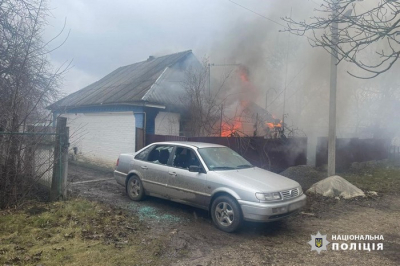 На Черкащині чоловік підпалив будинок односельця та пошкодив його авто (фото)